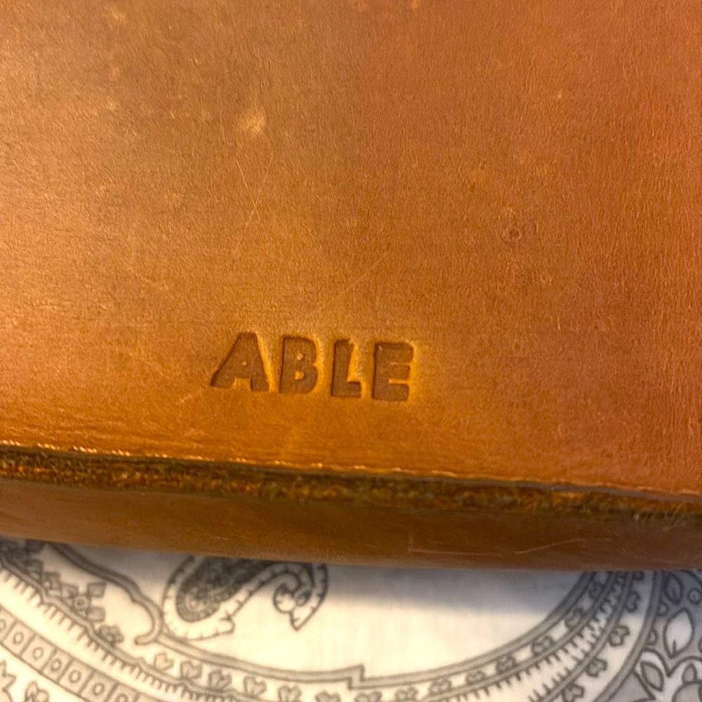 Able Crossbody - image 3